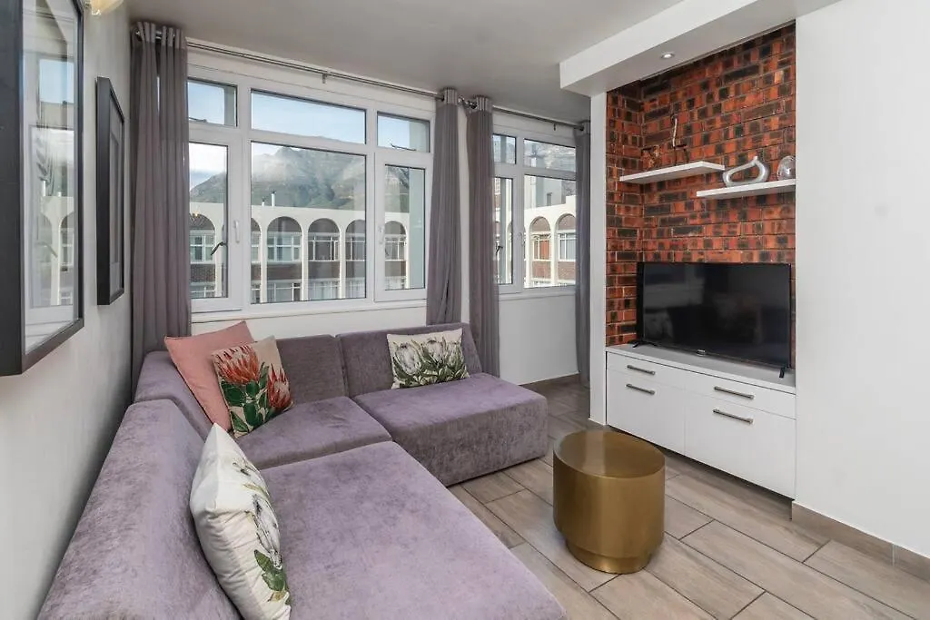 Lovely One Bed City Escape Cape Town Apartment